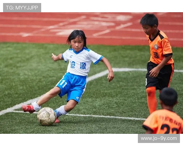 以沧源足球队培训学校为核心打造青少年足球人才成长示范基地建设